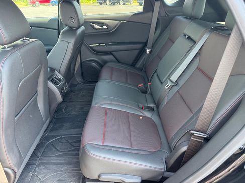 Used 2025 Chevrolet Blazer RS w/ Enhanced Convenience Package AWD/4WD image 7
