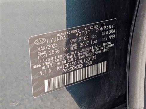 Used 2023 Genesis G80 2.5T image 25