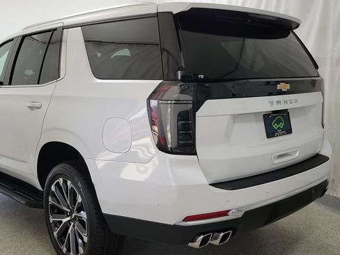 Certified 2025 Chevrolet Tahoe High Country w/ Sun And Tow Package AWD/4WD image 7