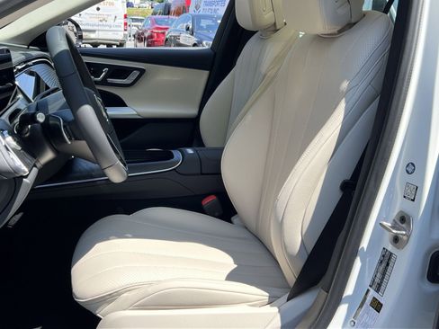 Used 2026 Mercedes-Benz E 350 4MATIC Sedan image 11