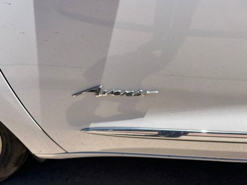 Used 2023 Buick Enclave Avenir w/ Avenir Technology Package FWD image 9
