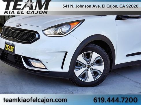 Used 2019 Kia Niro EX w/ EX Premium Package FWD image 3