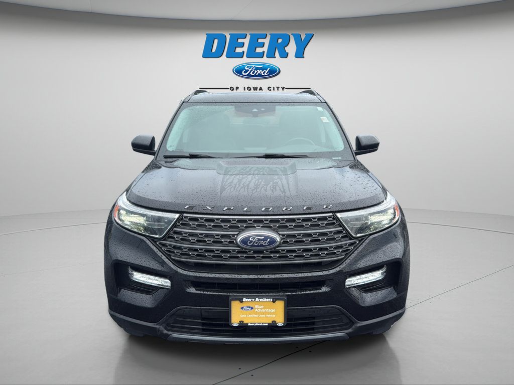 Certified 2024 Ford Explorer XLT w/ Equipment Group 202A AWD/4WD image 17