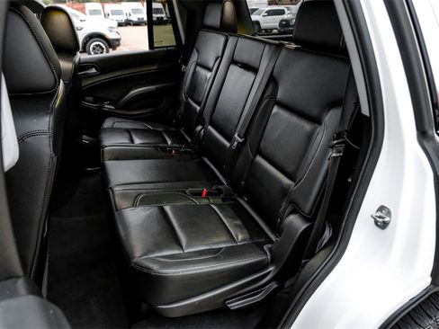 Used 2019 Chevrolet Tahoe LT image 38