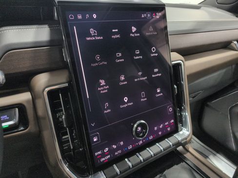 Used 2026 GMC Yukon XL Denali Ultimate AWD/4WD image 13
