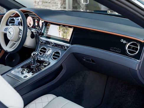 Certified 2024 Bentley Continental GT Mulliner AWD/4WD image 33
