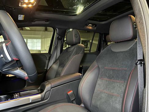 New 2026 Mercedes-Benz GLB 250 4MATIC image 26