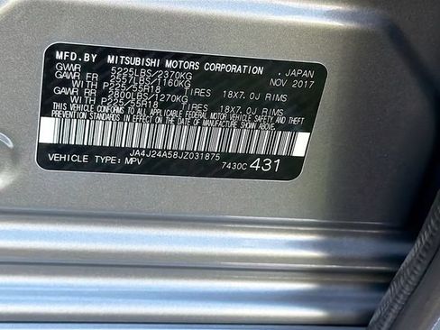 Used 2018 Mitsubishi Outlander SEL AWD/4WD image 36