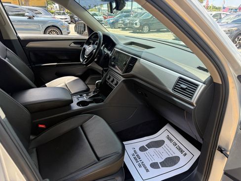 Used 2018 Volkswagen Atlas SE image 18