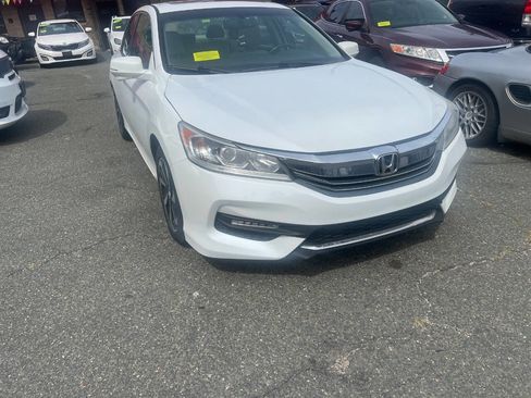 Used 2016 Honda Accord EX-L image 5