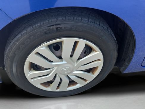 Used 2015 Honda Fit LX image 38