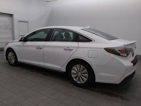 Used 2016 Hyundai Sonata SE FWD image 3