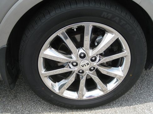Used 2017 Kia Sorento SX FWD image 9