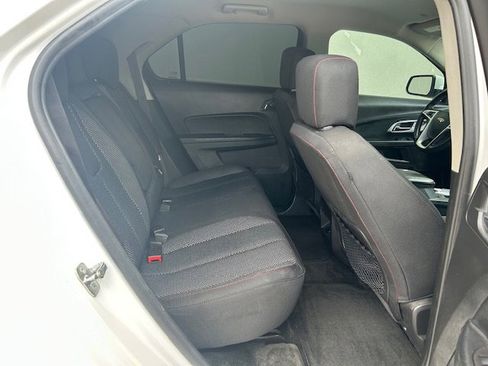 Used 2017 Chevrolet Equinox LT w/ Convenience Package FWD image 12