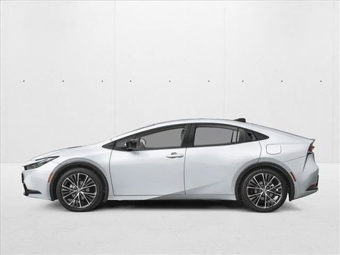 New 2027 Toyota Prius FWD image 3