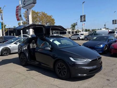 Used 2024 Tesla Model X AWD/4WD image 7