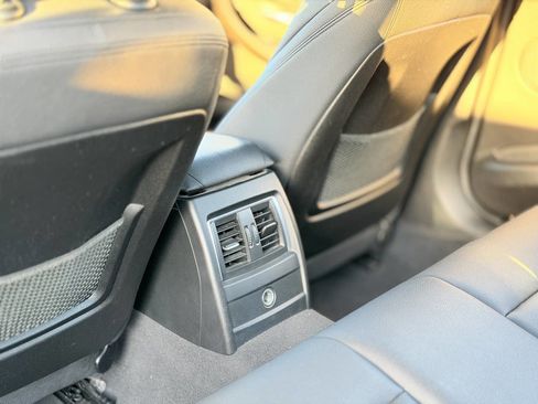 Used 2018 BMW 330i Sedan image 21