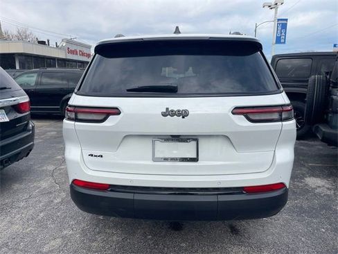 New 2025 Jeep Grand Cherokee L Altitude AWD/4WD image 4