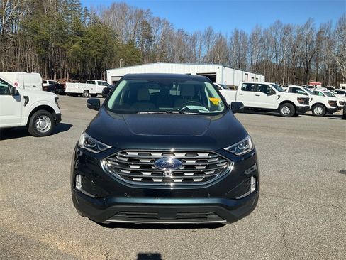 Used 2024 Ford Edge Titanium w/ Equipment Group 301A image 2