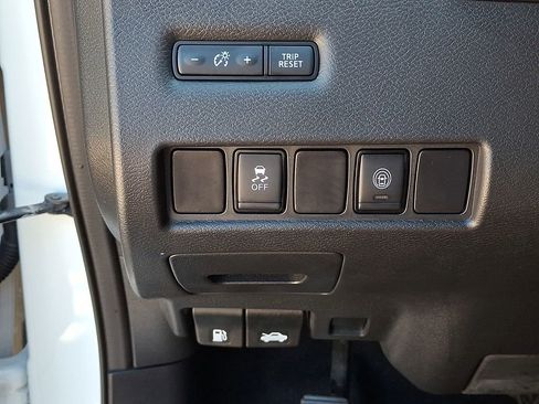 Used 2021 Nissan Murano S image 26