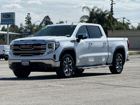 Used 2023 GMC Sierra 1500 SLT w/ SLT Premium Package AWD/4WD image 7