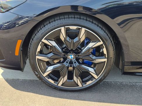 New 2027 BMW i5 eDrive40 w/ Executive Package RWD image 27