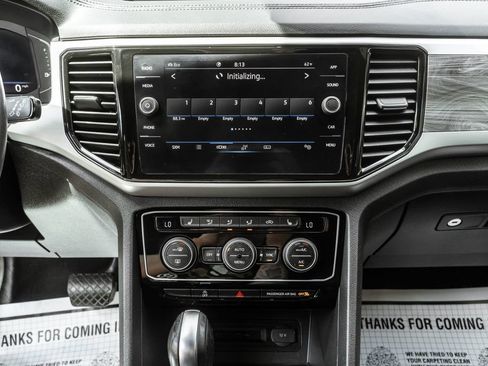 Used 2022 Volkswagen Atlas Cross Sport SE AWD/4WD image 18