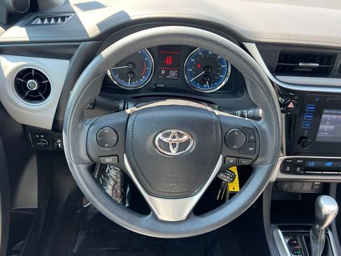 Used 2017 Toyota Corolla LE w/ Carpet Mat Package (TMS) FWD image 21