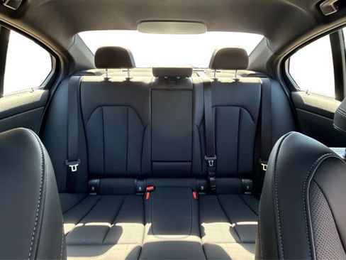 Used 2024 BMW 330i Sedan image 15