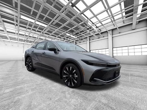 New 2026 Toyota Crown Platinum AWD/4WD image 1