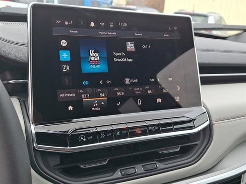 New 2026 Jeep Compass Limited image 13