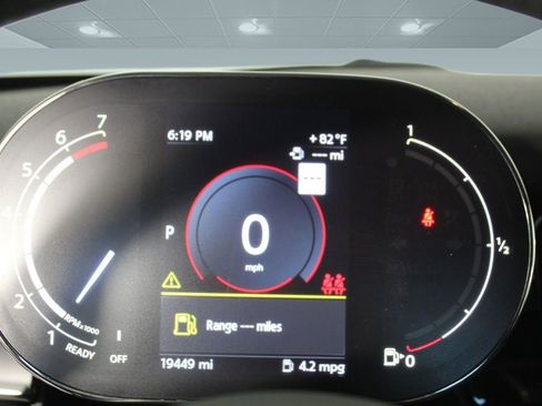 Used 2023 MINI Cooper 2-Door Hardtop w/ Signature Upholstery Package image 18