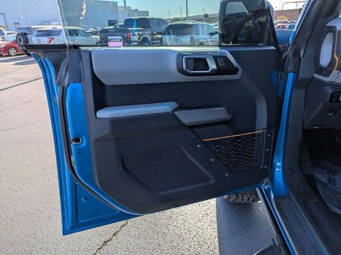 Used 2023 Ford Bronco Badlands AWD/4WD image 13