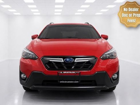 Used 2021 Subaru Crosstrek 2.0i Premium w/ Moonroof Package AWD/4WD image 3
