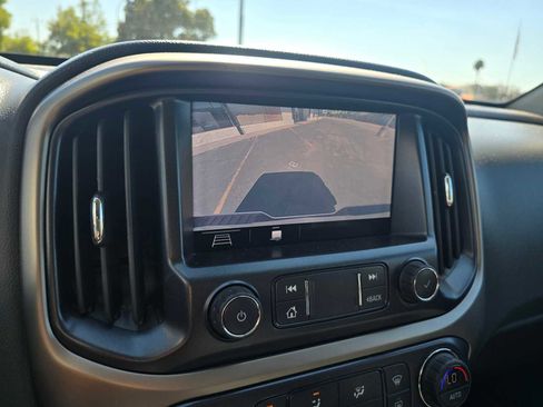 Used 2019 Chevrolet Colorado Z71 image 27