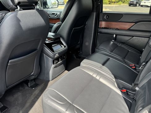 Used 2024 Lincoln Navigator L 4WD image 18