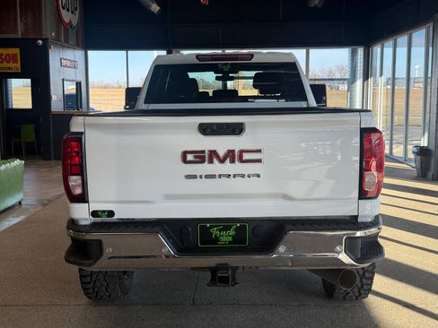 Used 2022 GMC Sierra 2500 Pro w/ Gooseneck/5TH Wheel Package image 5