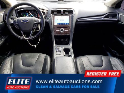 Used 2019 Ford Fusion Titanium image 16