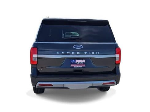 Used 2023 Ford Expedition XLT image 7