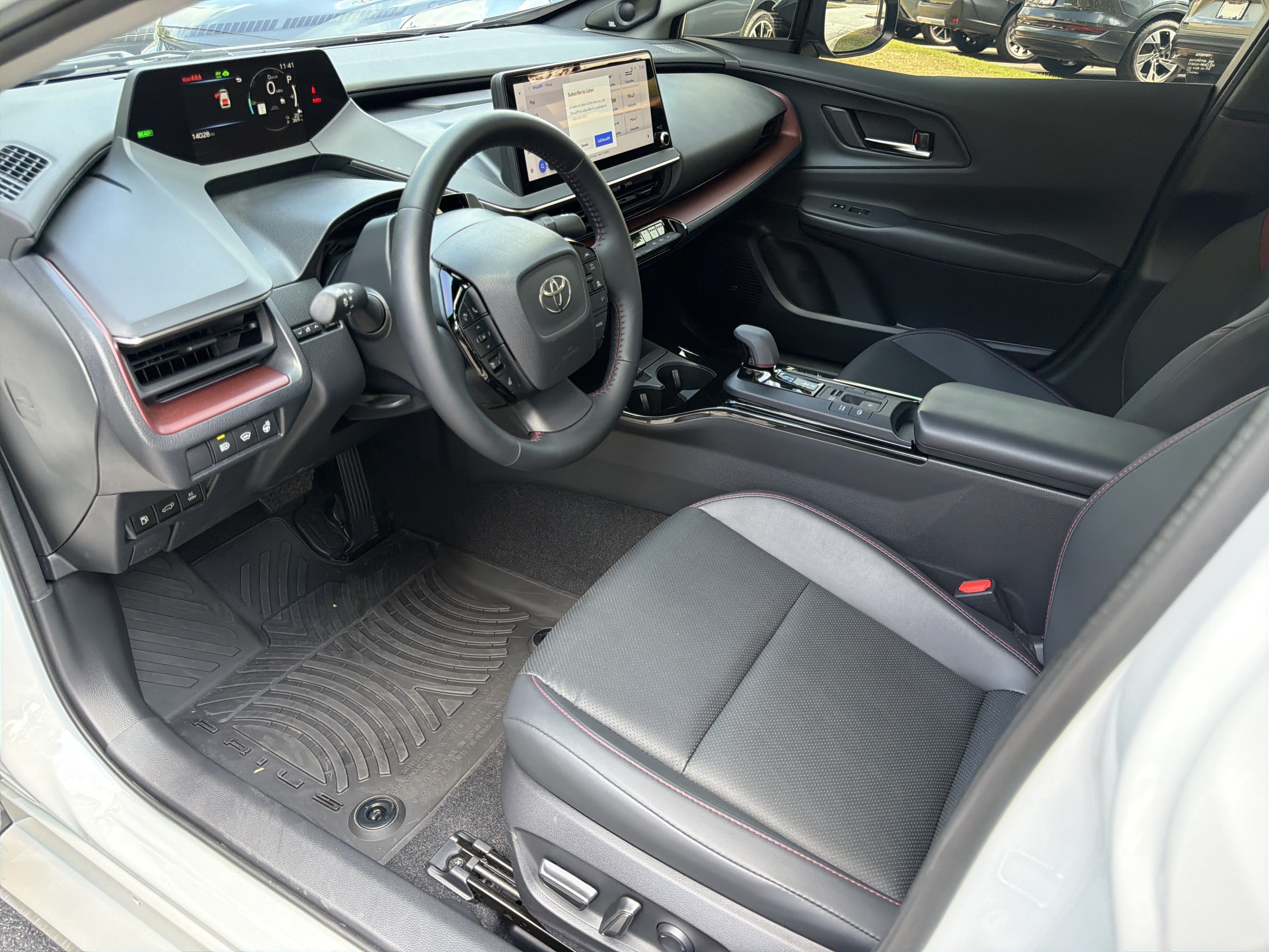 Used 2026 Toyota Prius Plug-In Hybrid FWD image 9