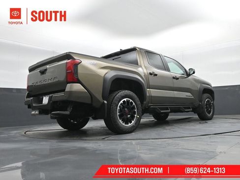 New 2026 Toyota Tacoma TRD Off-Road w/ TRD Off Road Premium Package image 33