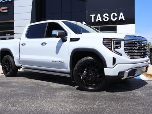 New 2026 GMC Sierra 1500 Denali w/ Denali Reserve Package AWD/4WD image 1