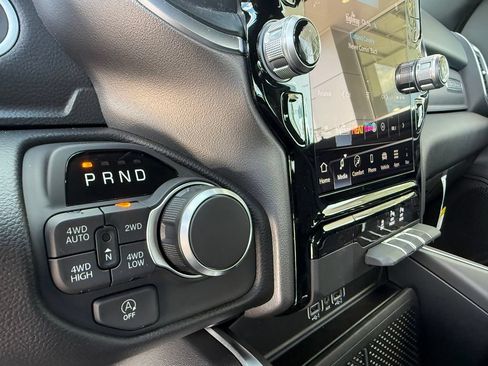 New 2026 RAM 1500 Big Horn AWD/4WD image 24