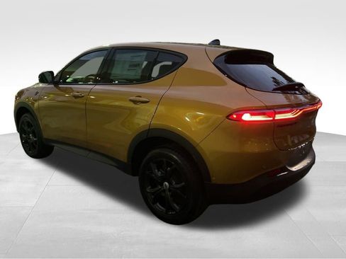 New 2024 Dodge Hornet GT w/ Tech Pack w/o Parking image 4