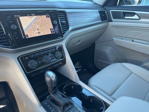 Used 2021 Volkswagen Atlas SEL image 21