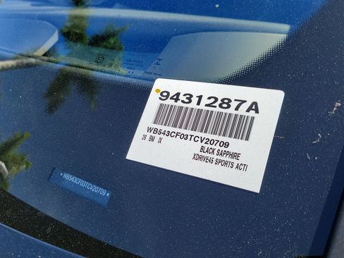 Certified 2026 BMW iX xDrive45 w/ Premium Package AWD/4WD image 34