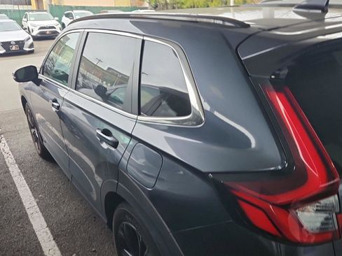 Used 2023 Honda CR-V Sport Touring image 4