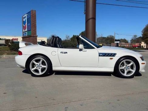 Used 1999 BMW Z3 2.5i RWD image 9