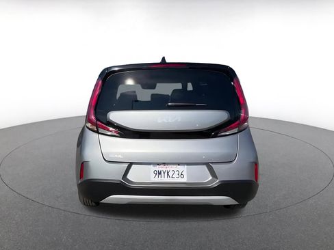 Used 2025 Kia Soul LX w/ LX Technology Package image 12