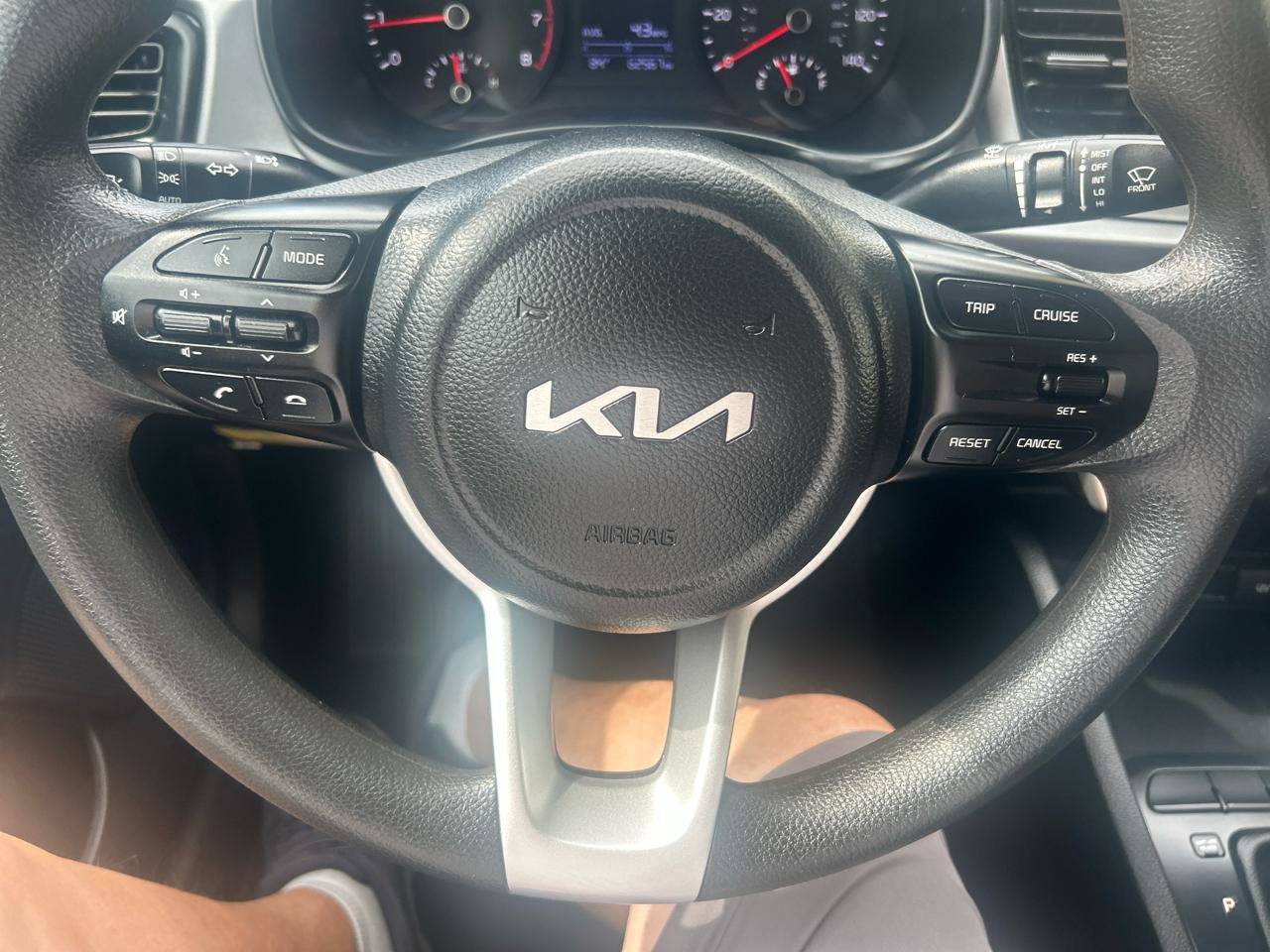 Used 2023 Kia Rio S FWD image 10